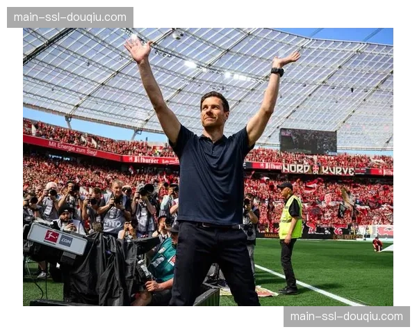 独家专访：勒沃库森主帅阿隆索谈带队首次晋级欧冠八强的心路历程