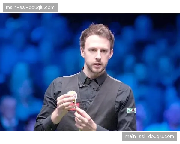 斯诺克世锦赛：卫冕冠军特鲁姆普首轮爆冷出局，中国00后小将白雨露晋级